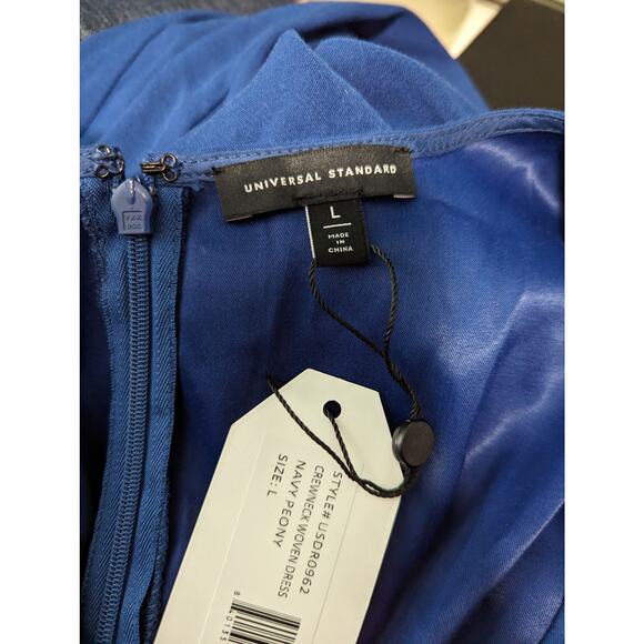 Universal Standard Crewneck Luxe Twill Sheath Dress Navy Peony Size Large 22-24 - Picture 4 of 11